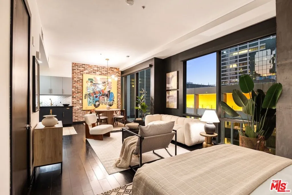 655 S Hope Street 1401, Los Angeles, California 90017 home-pic-13